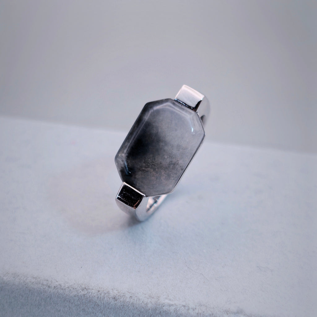 八方·玄銀｜Black Jadeite Ring（925 Silver）