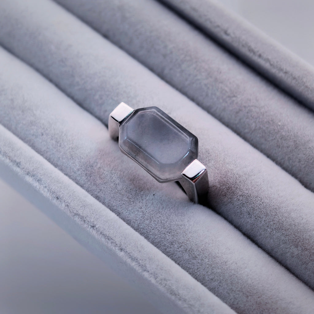 八方·玄銀｜Black Jadeite Ring（925 Silver）
