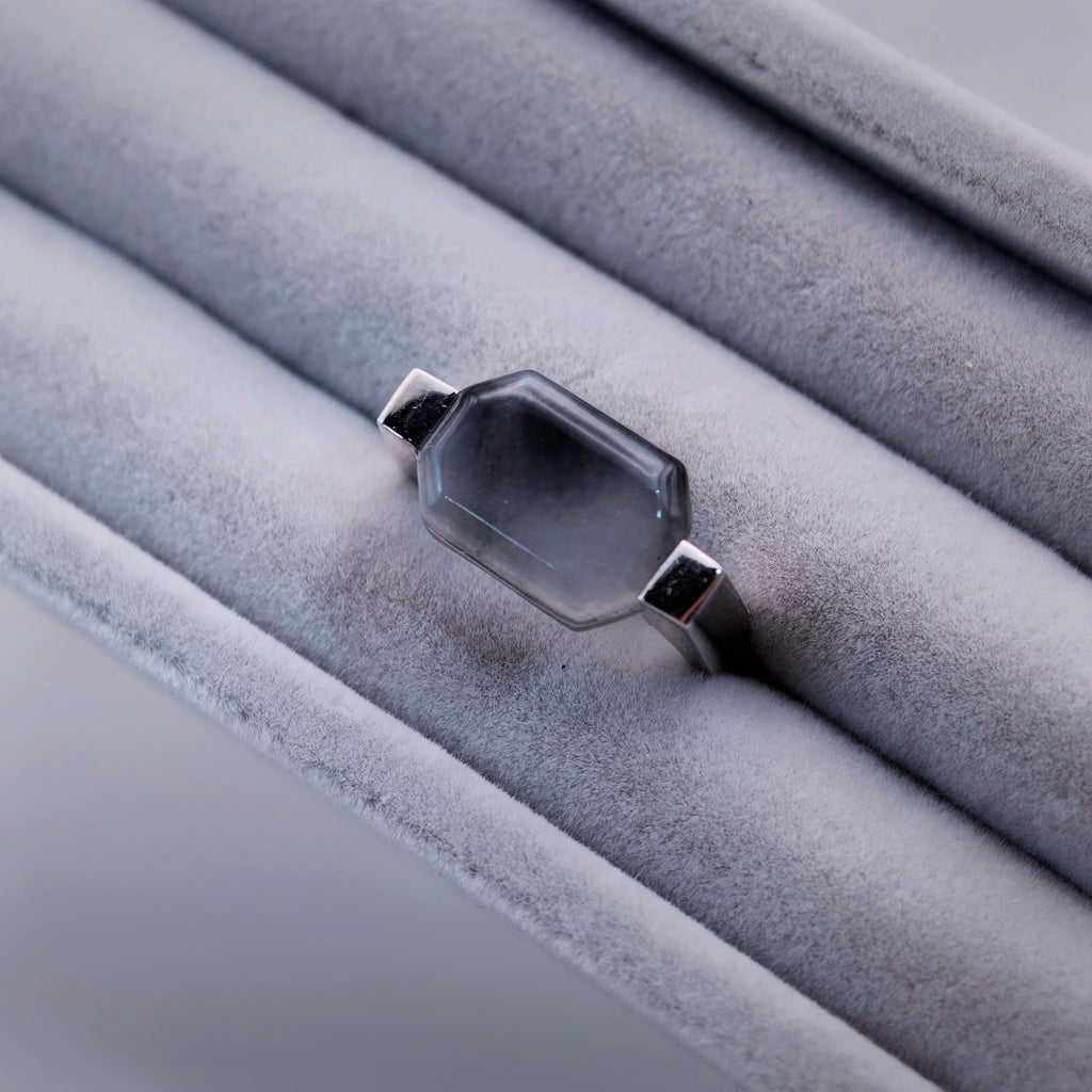 八方·玄銀｜Black Jadeite Ring（925 Silver）