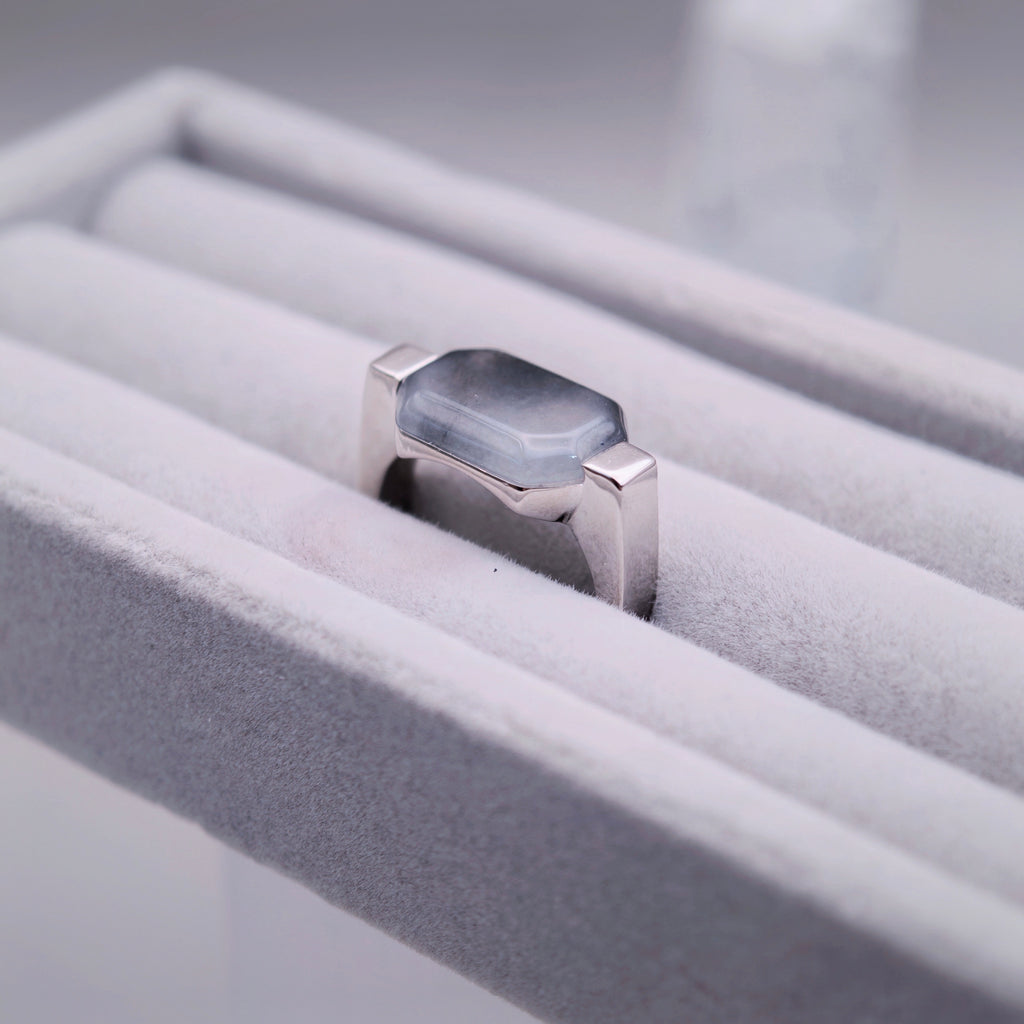 八方·玄銀｜Black Jadeite Ring（925 Silver）