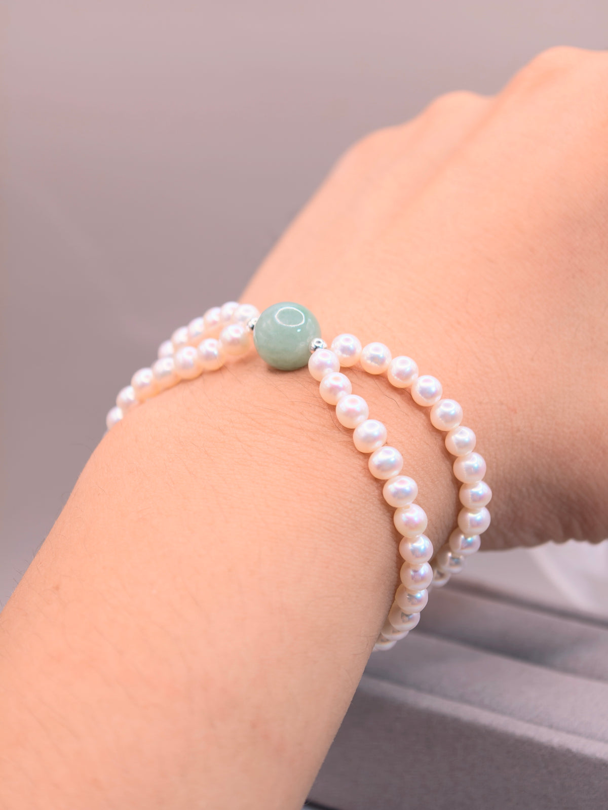 Pearl & Jadeite Bracelet｜珍珠果綠翡翠手鍊《翠心・雙軌》
