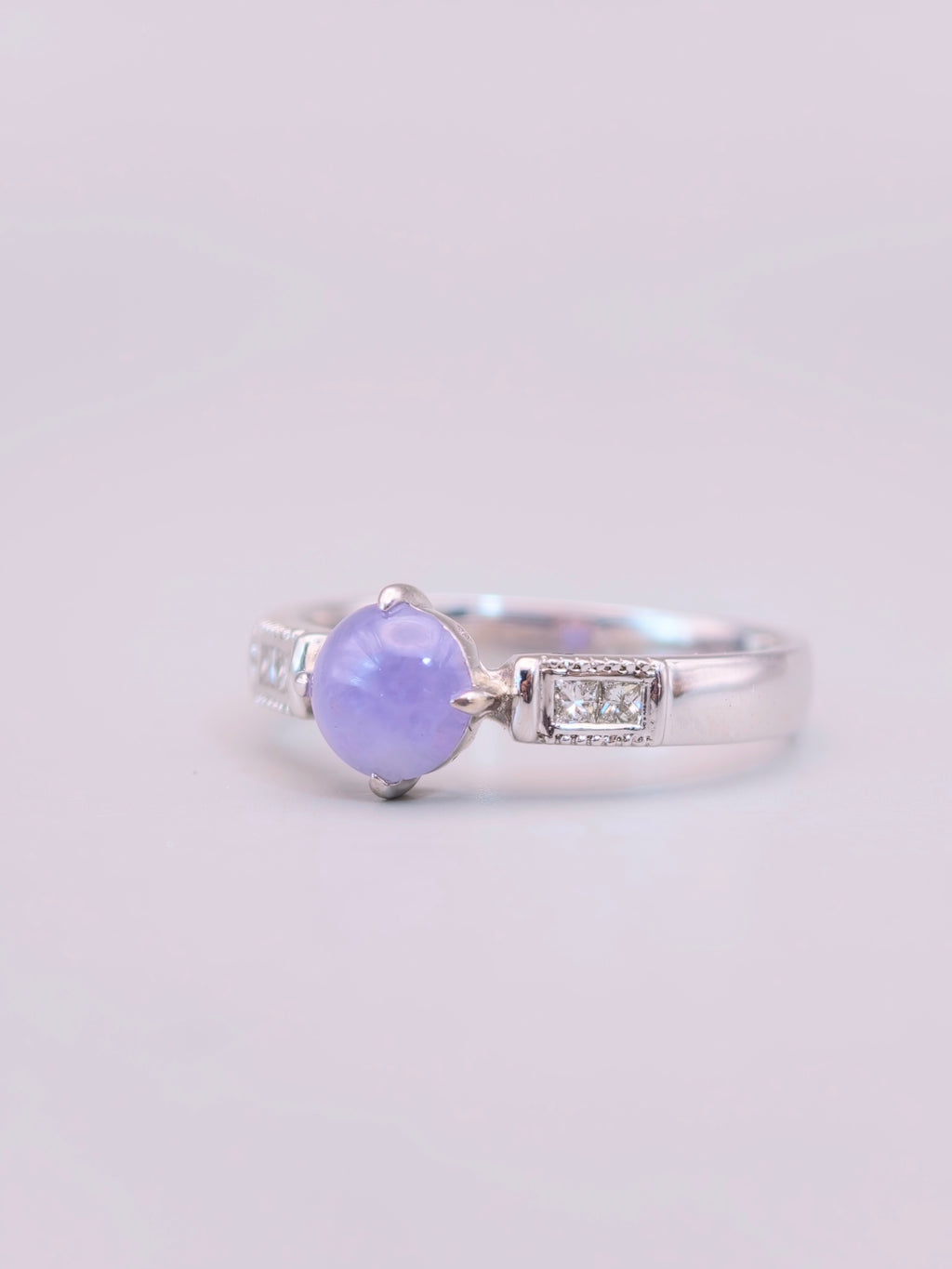 18K Lavender Jadeite Diamond Ring｜18K紅春紫翡翠鑽石戒指《紫曜・方界》