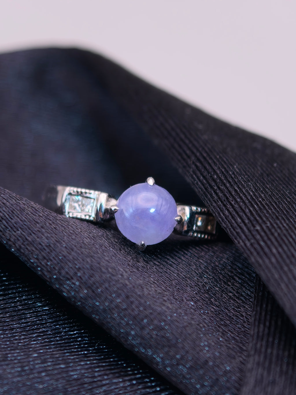 18K Lavender Jadeite Diamond Ring｜18K紅春紫翡翠鑽石戒指《紫曜・方界》