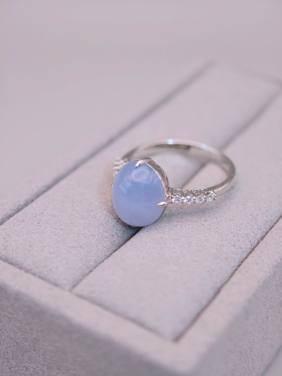 18K Lavender Jadeite Ring｜藍紫翡翠戒指《星軌・藍月》