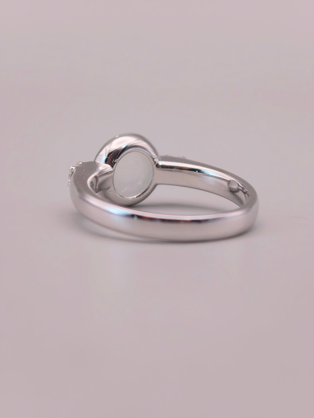 18K Icy Jadeite Ring｜18K冰玻翡翠戒指《玻光・粼粼》