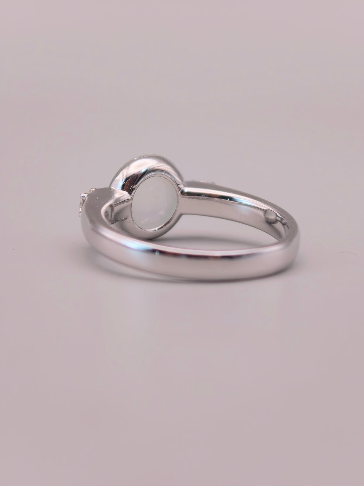 18K Icy Jadeite Ring｜18K冰玻翡翠戒指《玻光・粼粼》