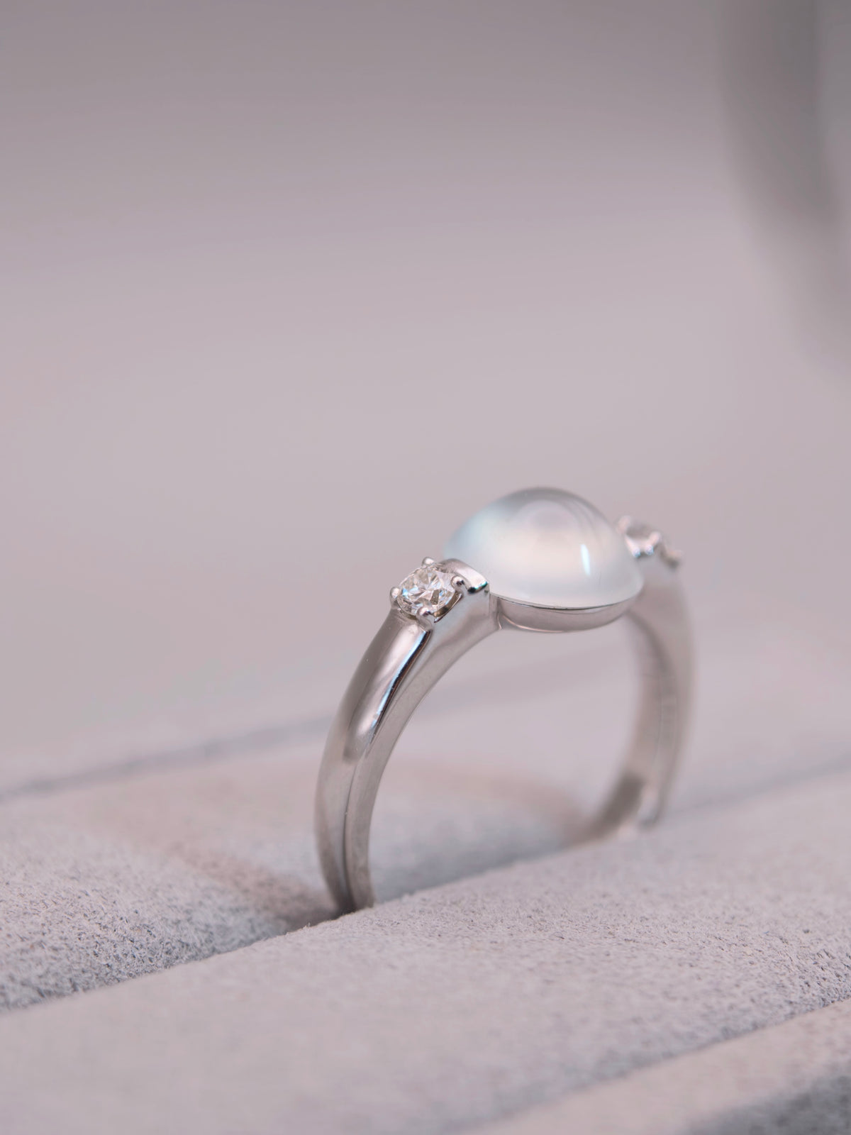 18K Icy Jadeite Ring｜18K冰玻翡翠戒指《玻光・粼粼》