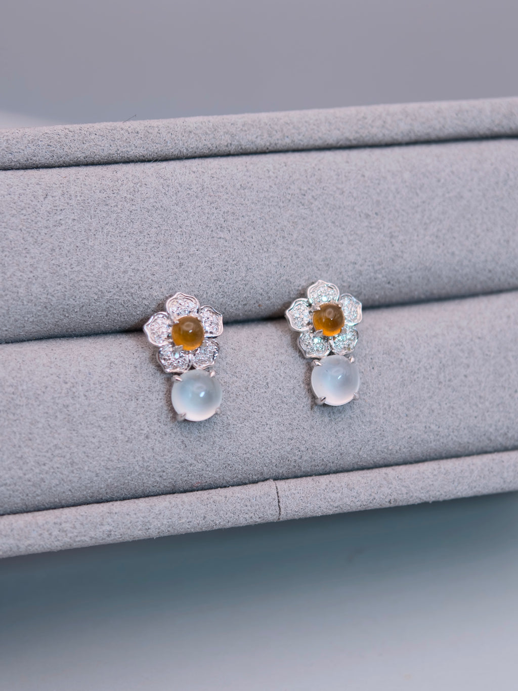 18K Jadeite Plum Blossom Earrings｜18K翡翠梅花耳環《一剪・梅》