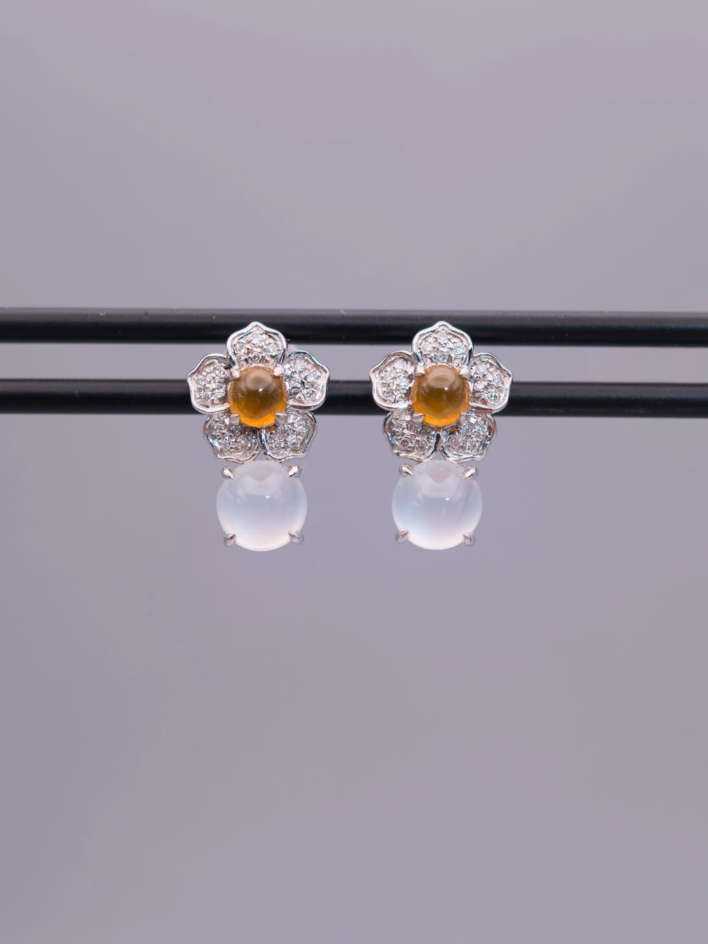 18K Jadeite Plum Blossom Earrings｜18K翡翠梅花耳環《一剪・梅》