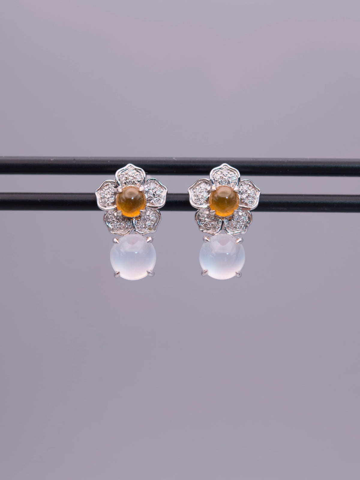 18K Jadeite Plum Blossom Earrings｜18K翡翠梅花耳環《一剪・梅》