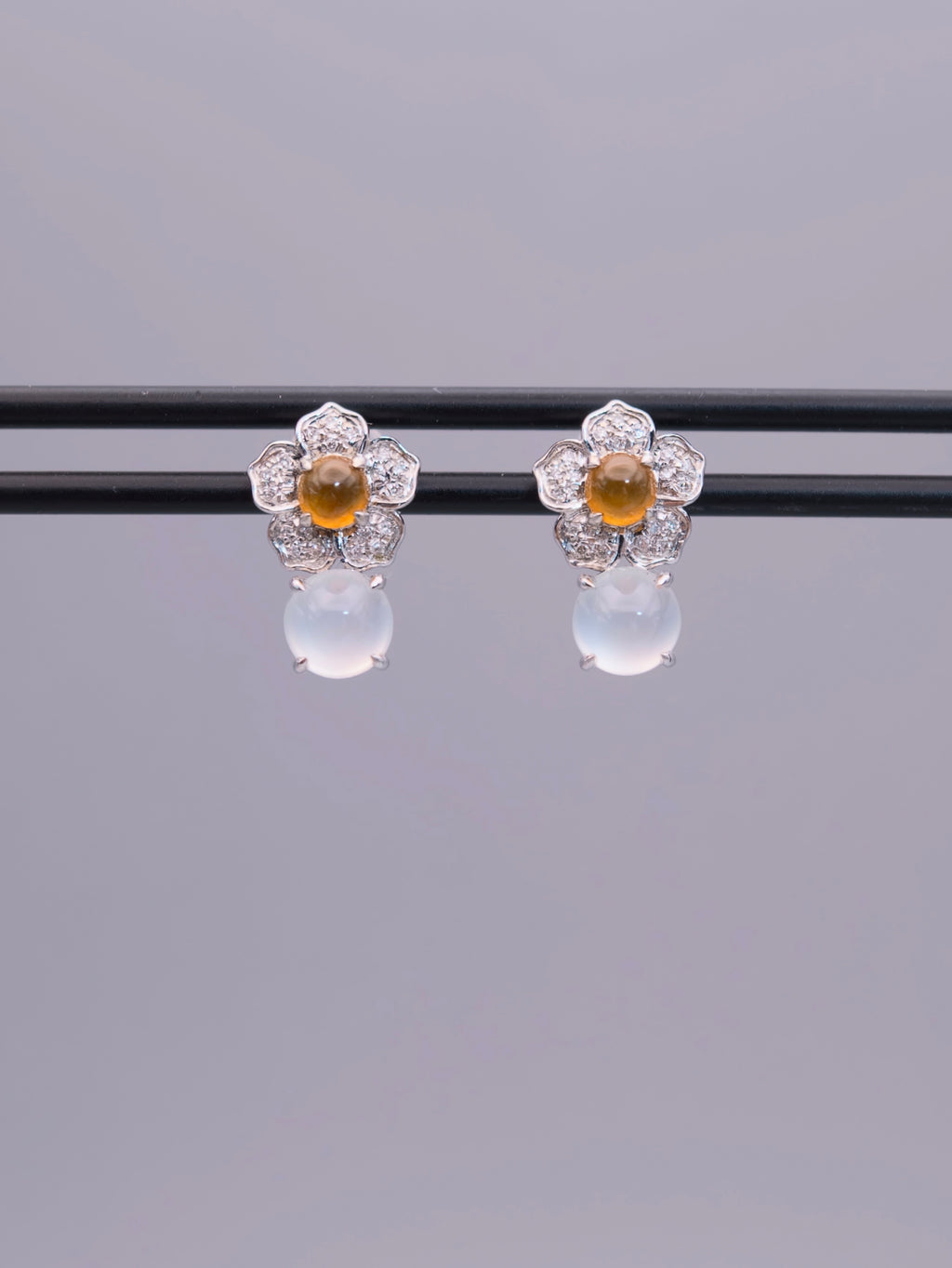 18K Jadeite Plum Blossom Earrings｜18K翡翠梅花耳環《一剪・梅》