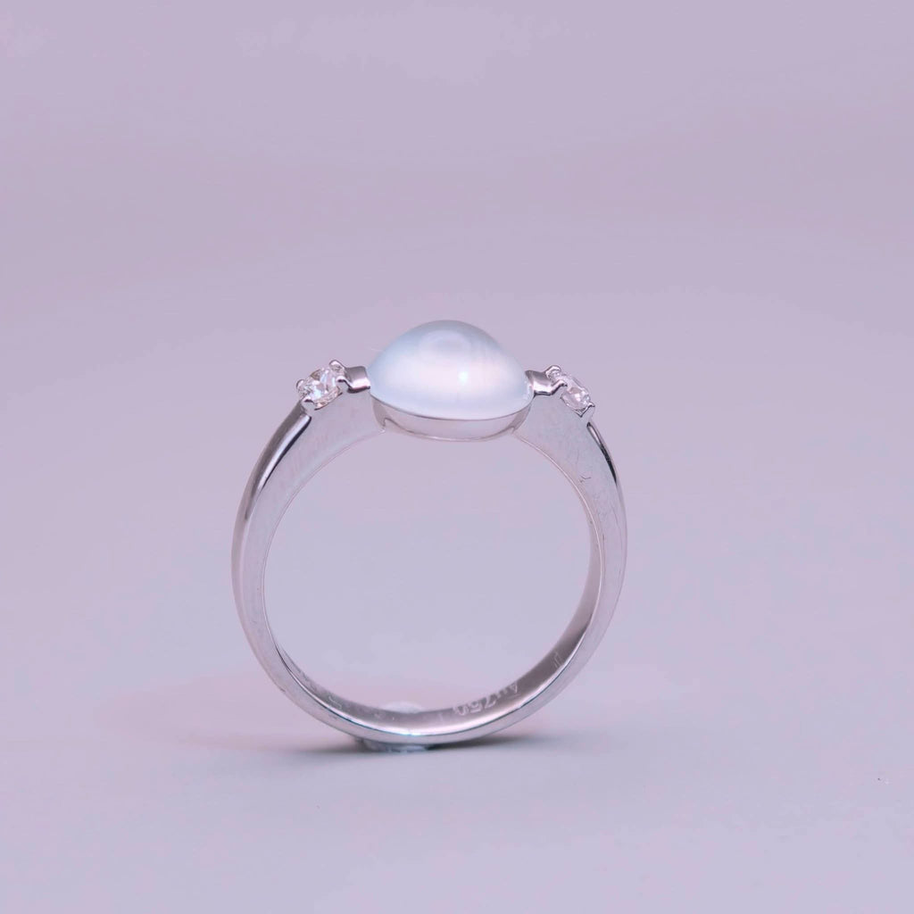 玻光·粼粼｜18K Icy Jadeite Ring